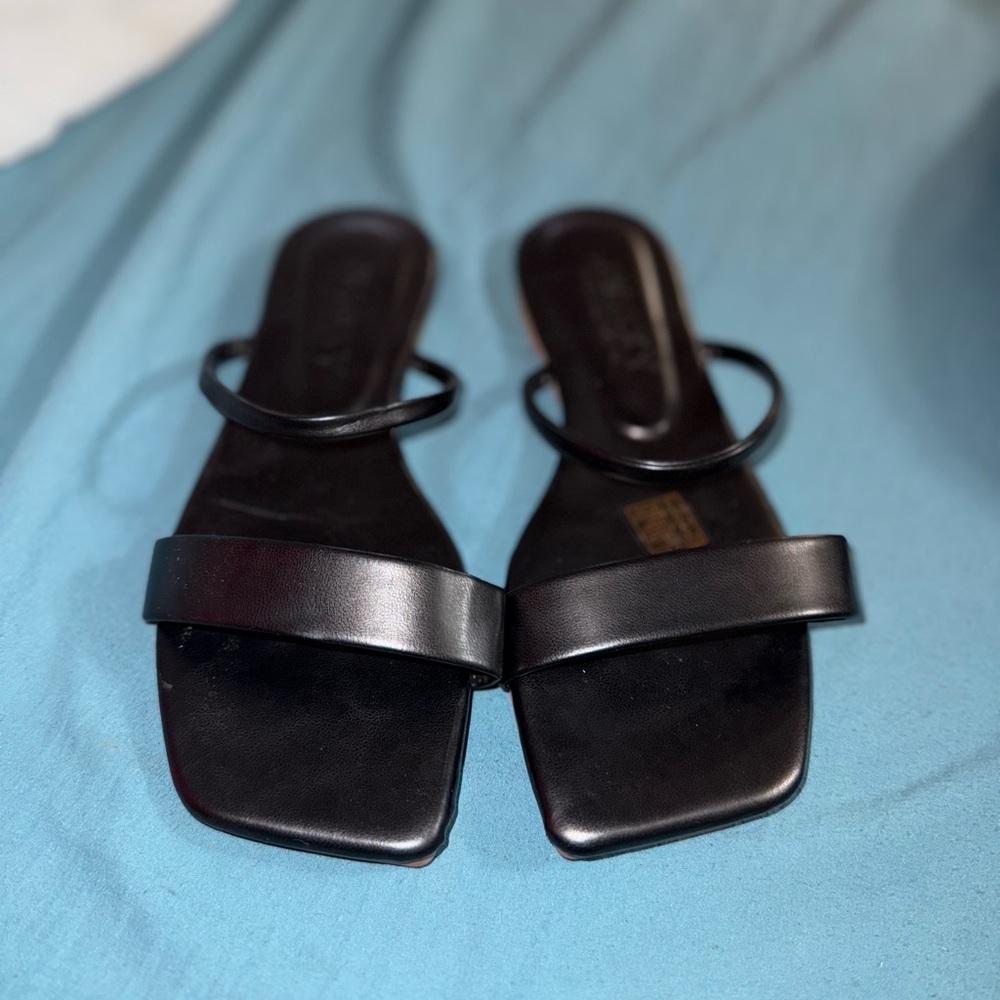 Sleek Black Women's Sandals